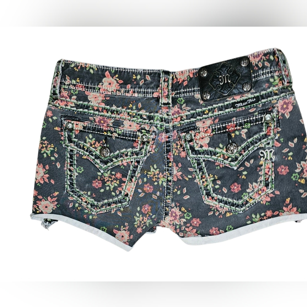 Miss Me Floral Denim Shorts Size 27
